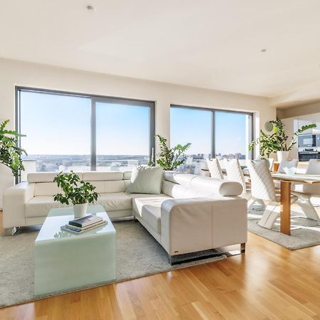 Airport Luxury Apartment & Spa 布拉格 外观 照片