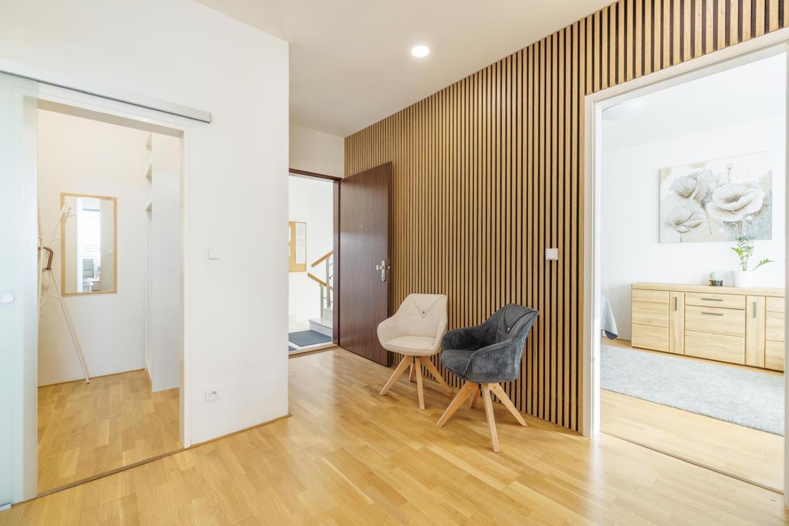 Airport Luxury Apartment & Spa 布拉格 外观 照片