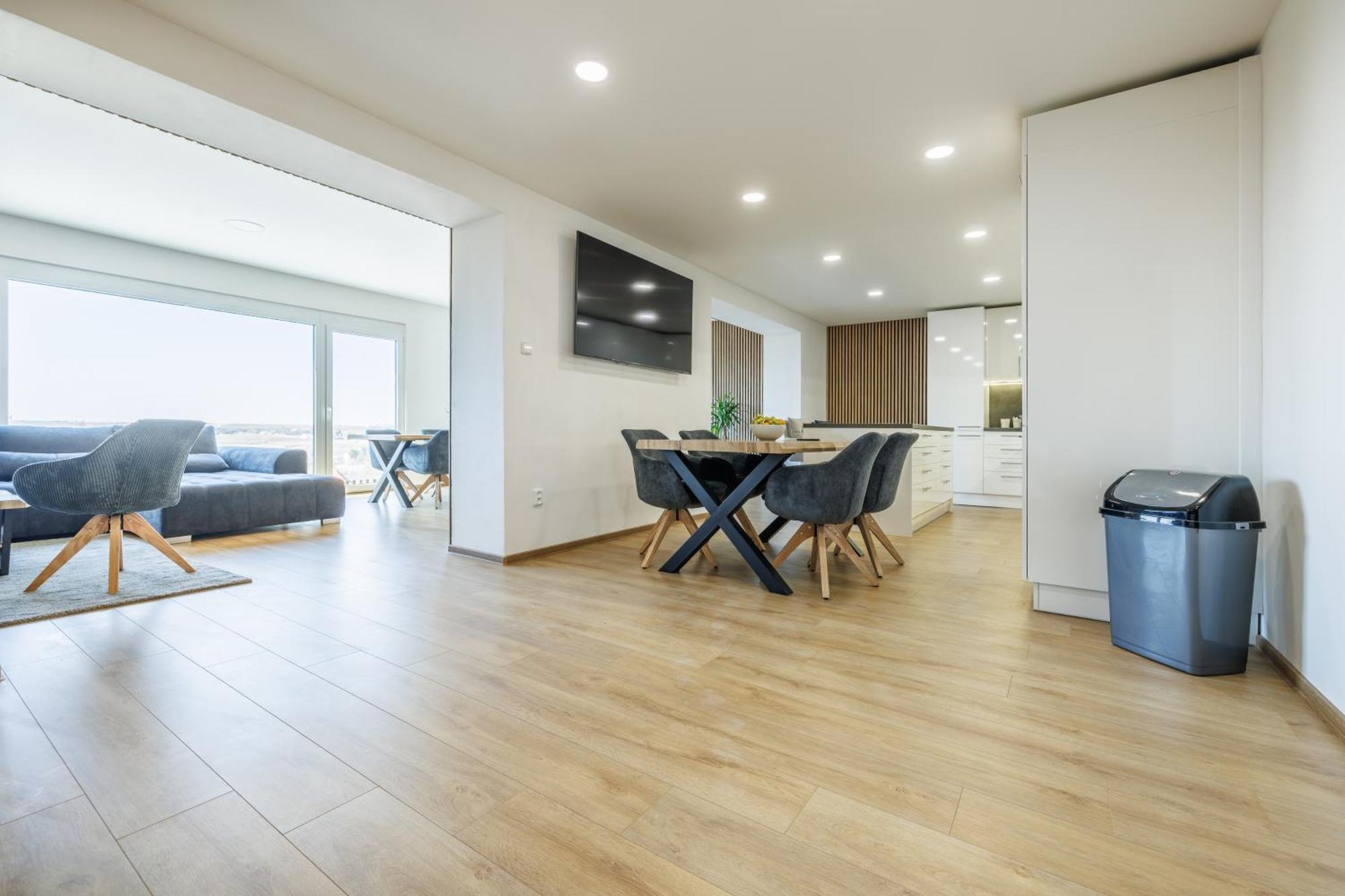 Airport Luxury Apartment & Spa 布拉格 外观 照片