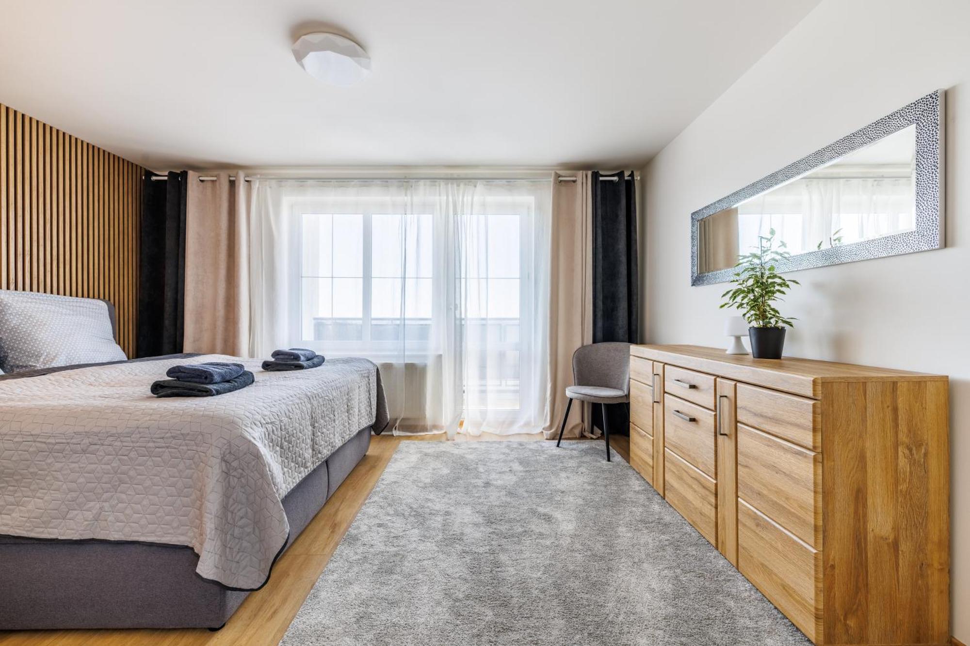 Airport Luxury Apartment & Spa 布拉格 外观 照片