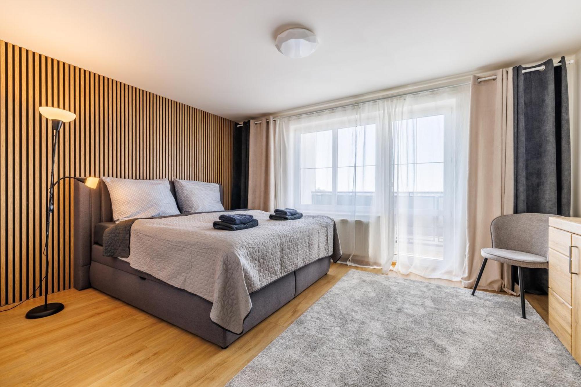 Airport Luxury Apartment & Spa 布拉格 外观 照片