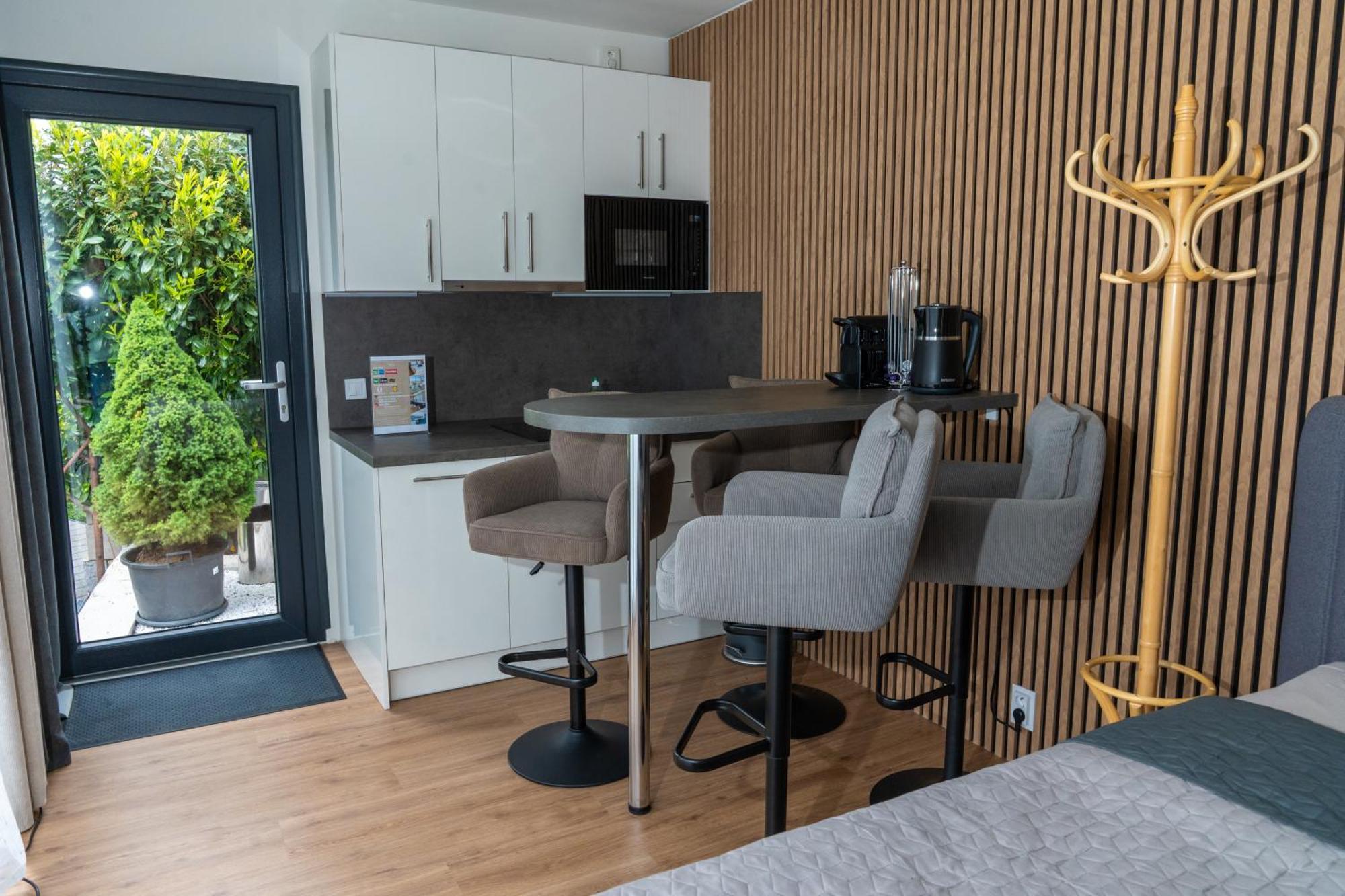 Airport Luxury Apartment & Spa 布拉格 客房 照片